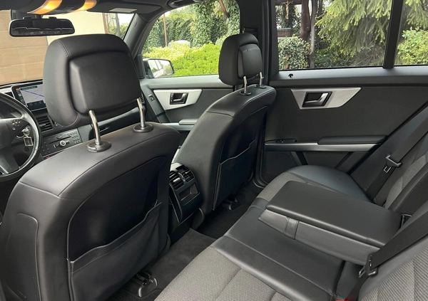 Mercedes-Benz GLK cena 57500 przebieg: 242000, rok produkcji 2012 z Kutno małe 497
